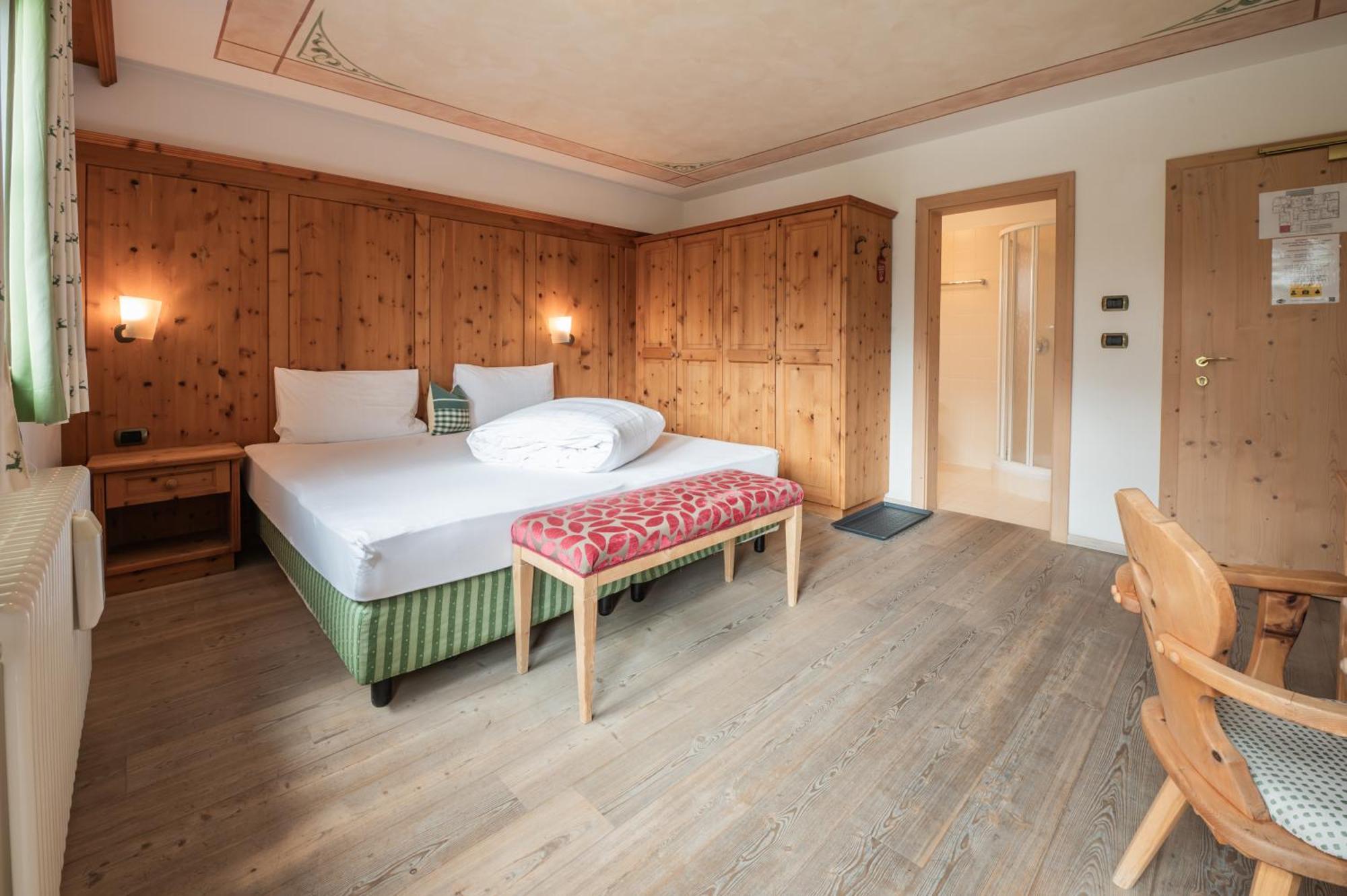 Hotel Uetia De Boerz à San Martino in Badia Chambre photo