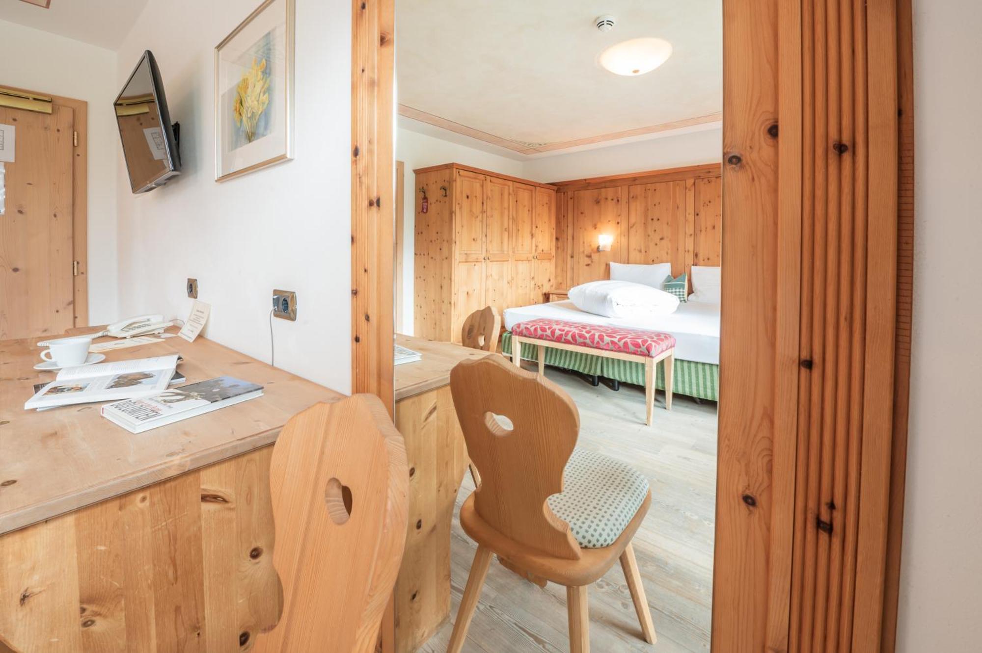 Hotel Uetia De Boerz à San Martino in Badia Chambre photo