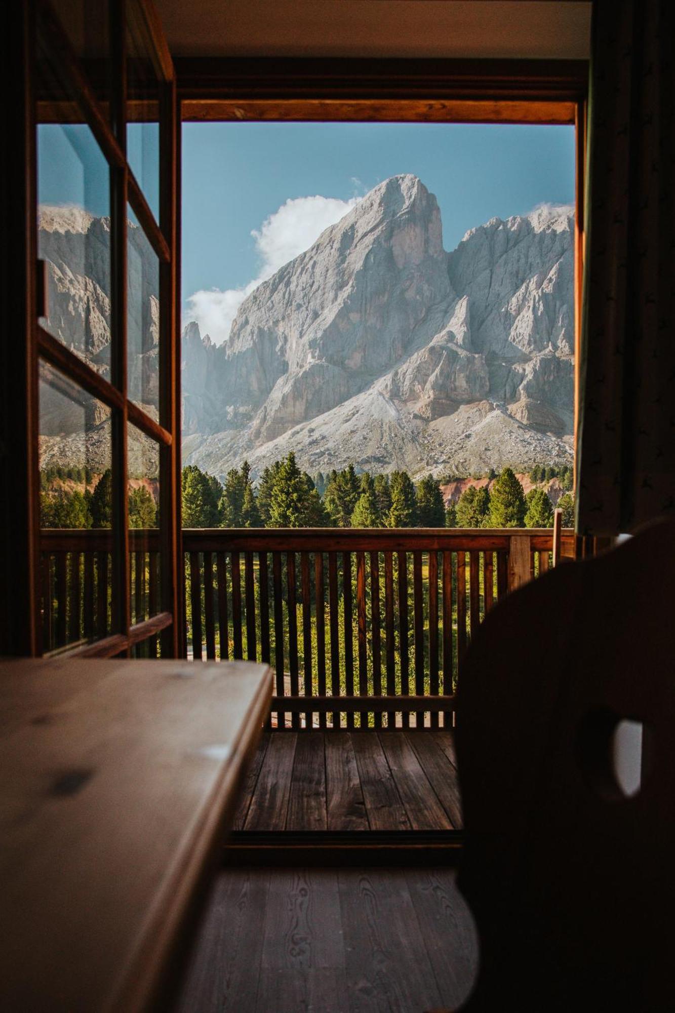 Hotel Uetia De Boerz à San Martino in Badia Extérieur photo